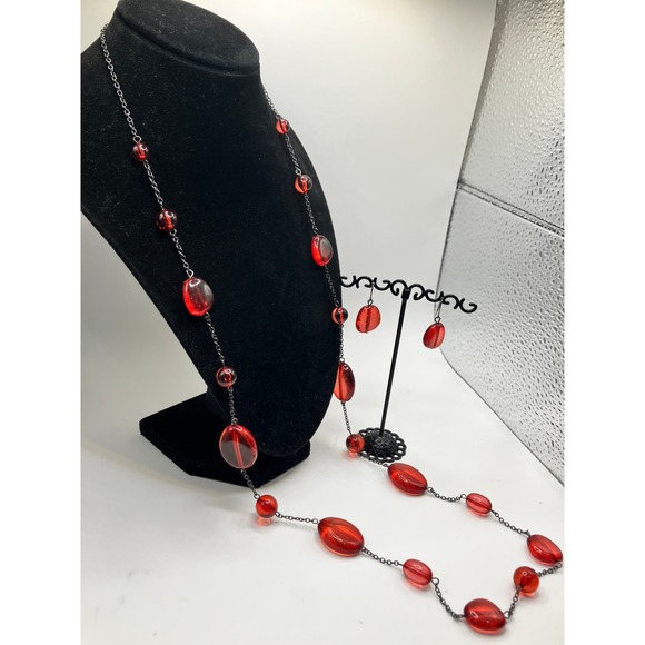 Red Transparent Beaded Gun Metal Gray Chain Necklace & Earrings! - Picture 3 of 14